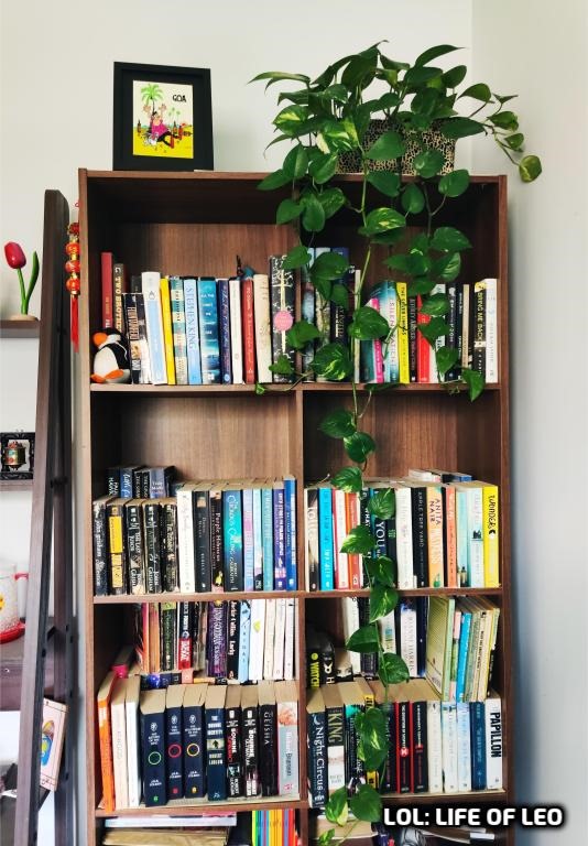 What's On Your Bookshelf? - A Rose Is A Rose Is A Rose!